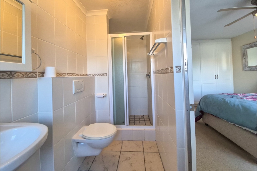 3 Bedroom Property for Sale in Struisbaai Western Cape